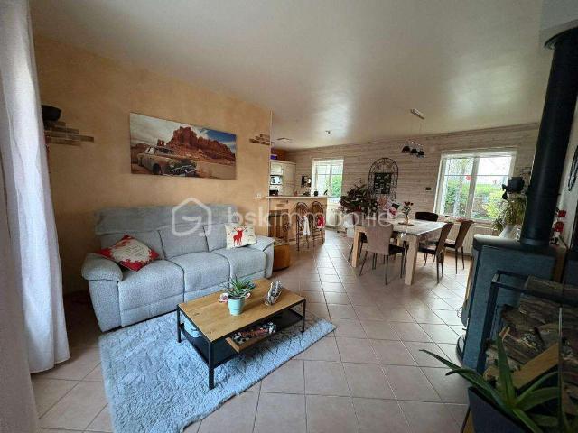 Vente maison 6 pièces Laval Les Pommeraies 53