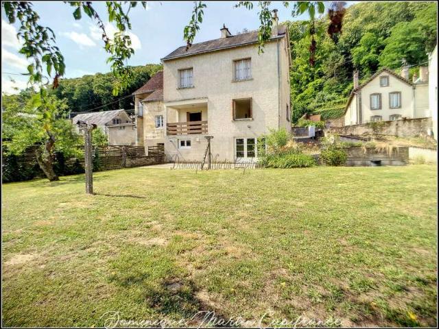 Vente maison 6 pièces La Chartre sur le Loir 72