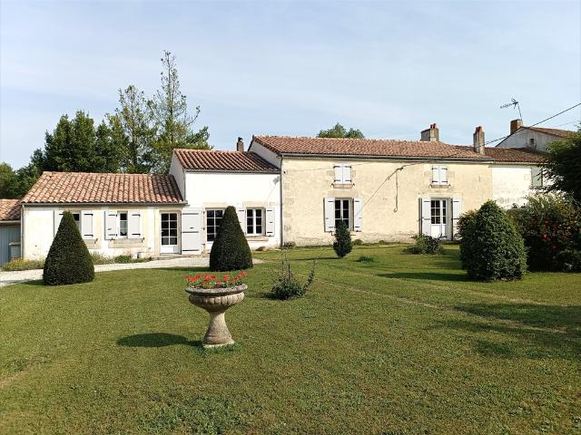 Vente maison 6 pièces La Rochelle 17