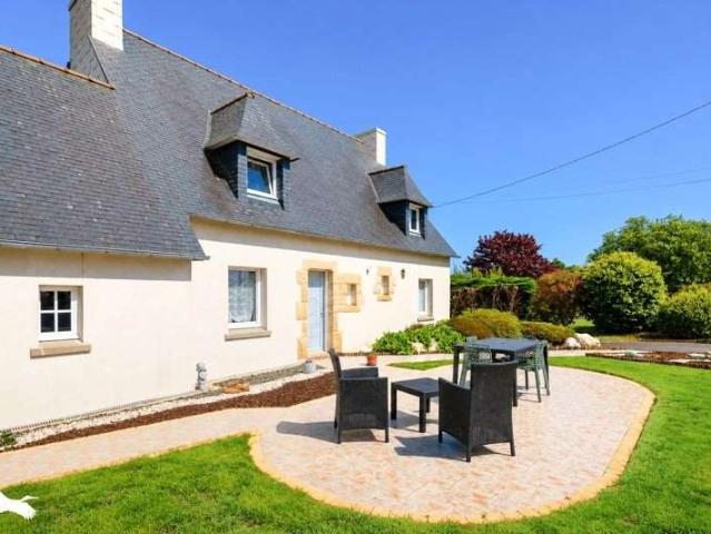 Vente maison 6 pièces Lampaul Guimiliau 29