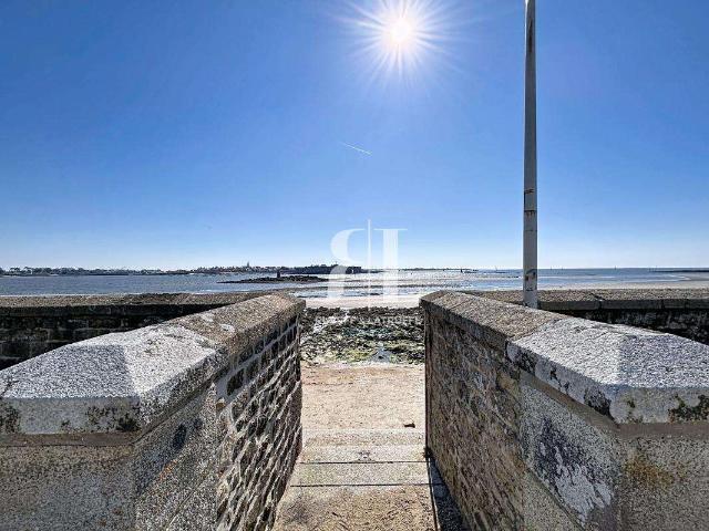 Vente maison 6 pièces Larmor Plage 56