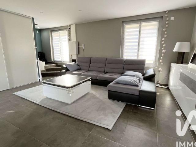 Vente maison 6 pièces Le Chambon Feugerolles 42