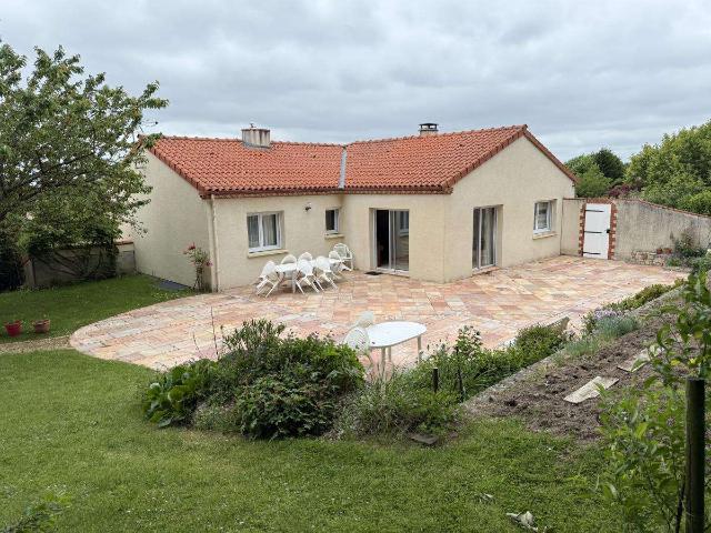 Vente maison 6 pièces Le Puy Saint Bonnet 49