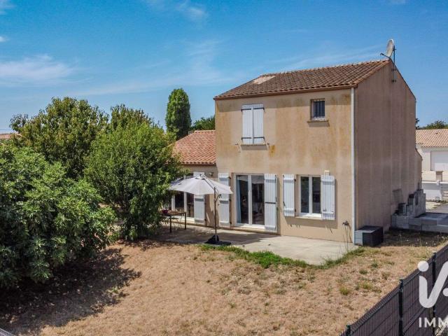 Vente maison 6 pièces Lussant 17