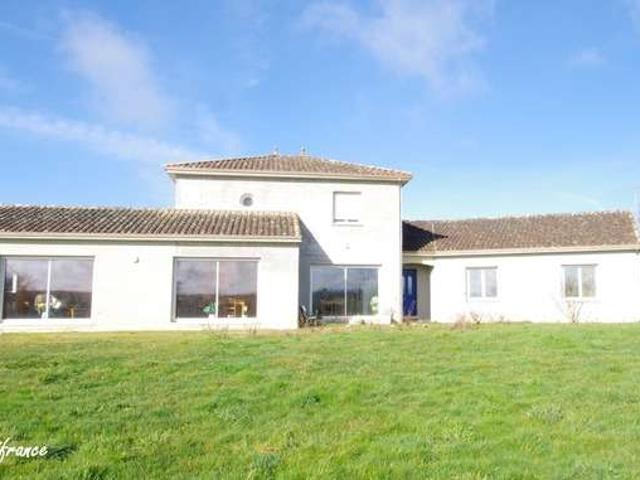 Vente maison 6 pièces Moussac 86