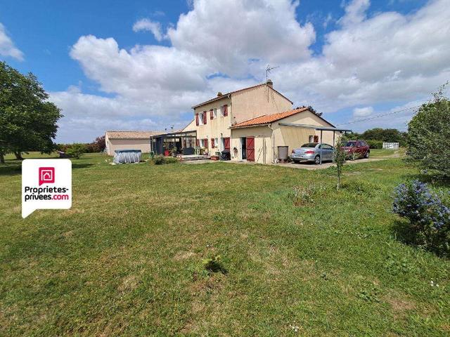 Vente maison 6 pièces Fontenay le Comte 85