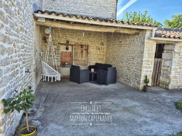 Vente maison 6 pièces Mauzé sur le Mignon 79