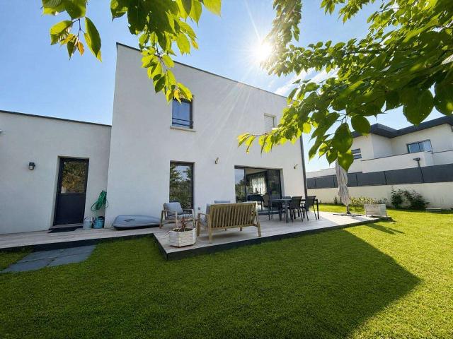 Vente maison 6 pièces Mûrs Erigné 49