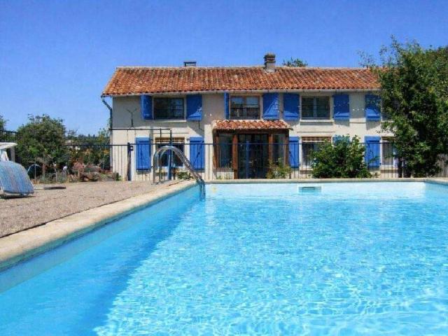 Vente maison 6 pièces Nanteuil en Vallée 16