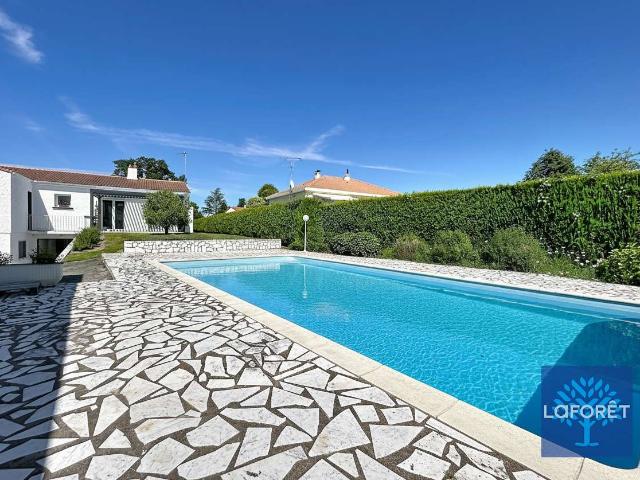 Vente maison 6 pièces Nesmy 85
