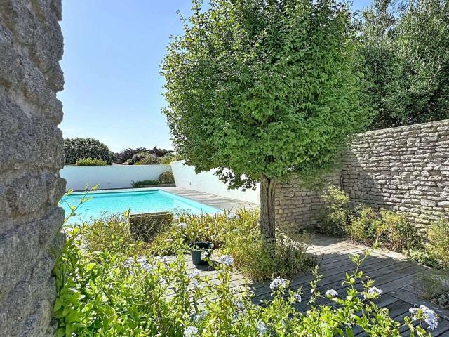 Vente maison 6 pièces Saint Clément des Baleines 17