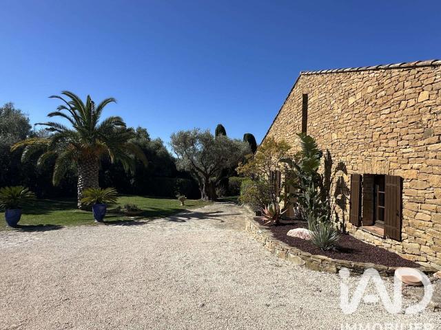 Vente maison 6 pièces Saint Cyr sur Mer 83