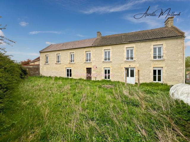 Vente maison 6 pièces Saint Aignan de Cramesnil 14
