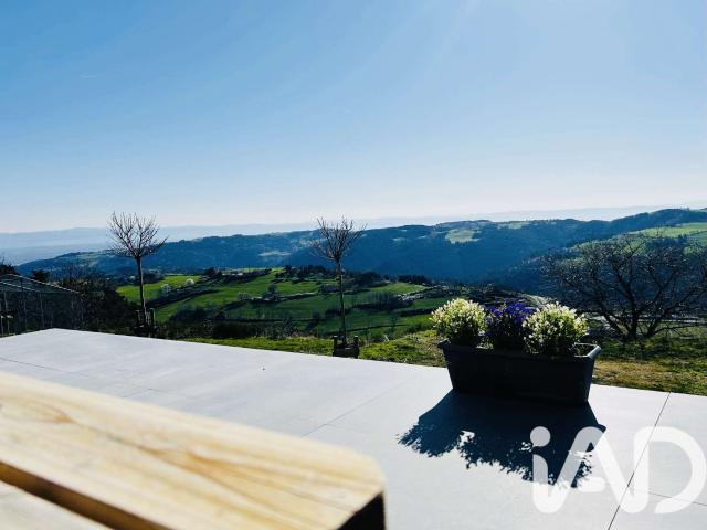 Vente maison 6 pièces Saint Georges en Couzan 42