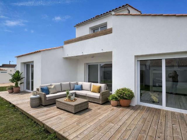 Vente maison 6 pièces Saint Gilles Croix de Vie 85
