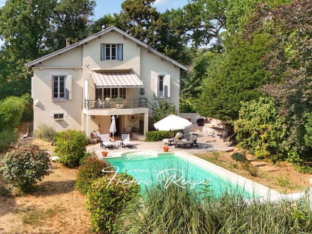 Vente maison 6 pièces Saint Denis 11