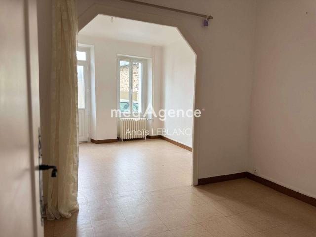 Vente maison 6 pièces Saint Denis d'Orques 72
