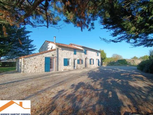 Vente maison 6 pièces Saint Denis la Chevasse 85