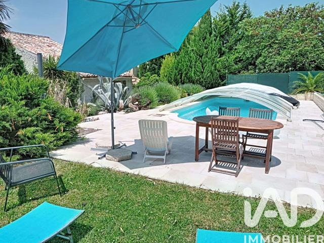 Vente maison 6 pièces Saint Dizant du Gua 17