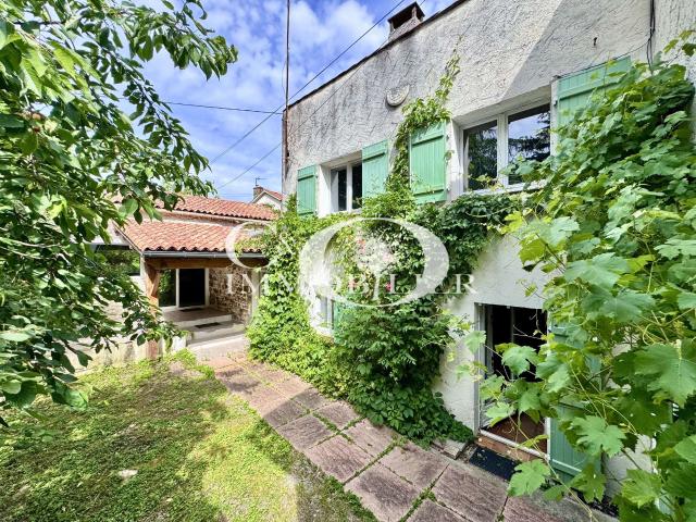 Vente maison 6 pièces Saint Étienne du Bois 85