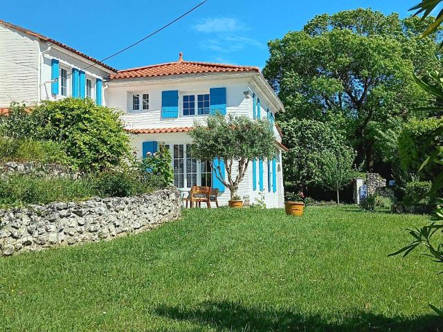 Vente maison 6 pièces Saint Fort sur Gironde 17