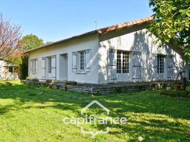 Vente maison 6 pièces Saint Jean d'Angély 17