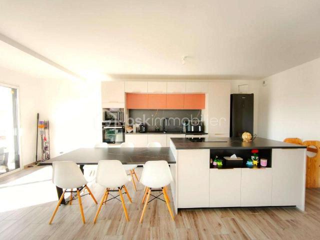 Vente maison 6 pièces Saint Jean sur Mayenne 53