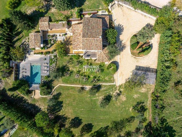 Vente maison 6 pièces Saint Saturnin lès Apt 84