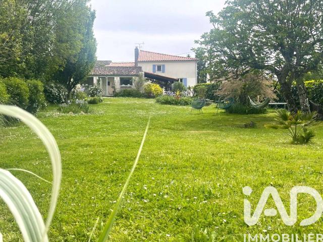 Vente maison 6 pièces Saint Sulpice d'Arnoult 17