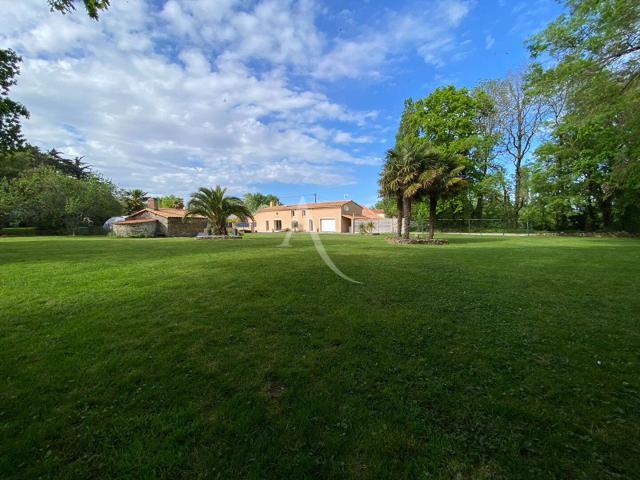 Vente maison 6 pièces Saint Philbert de Grand Lieu 44