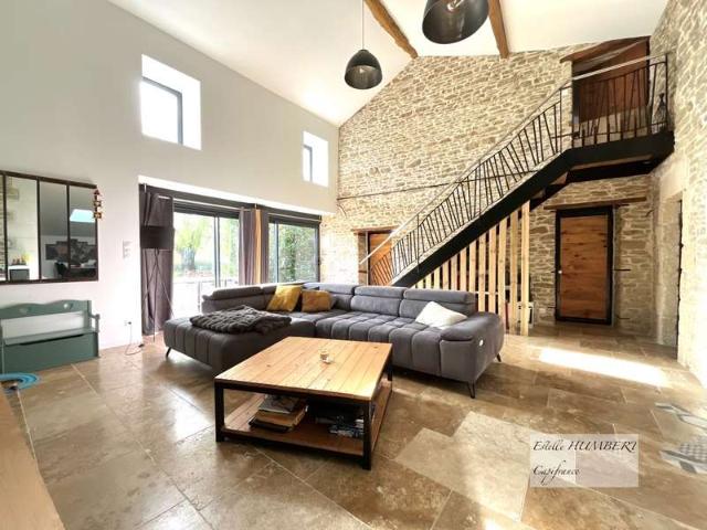 Vente maison 6 pièces Saint Pierre d'Amilly 17