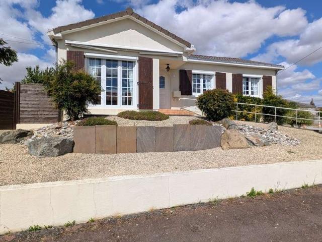 Vente maison 6 pièces Saint Pierre des Échaubrognes 79