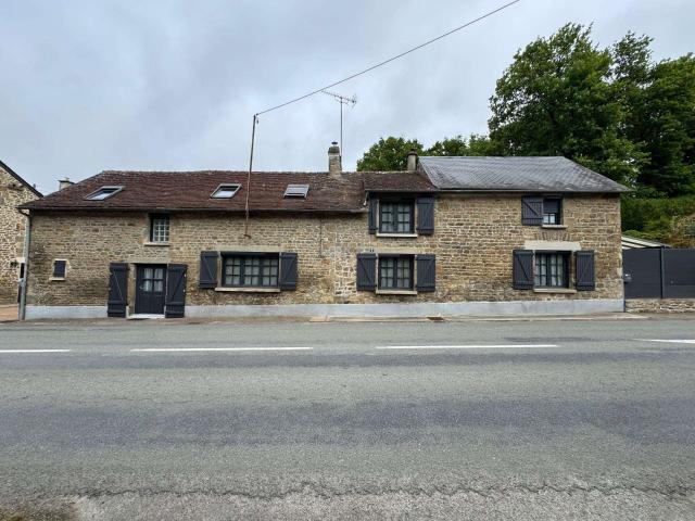 Vente maison 6 pièces Saint Pierre des Nids 53