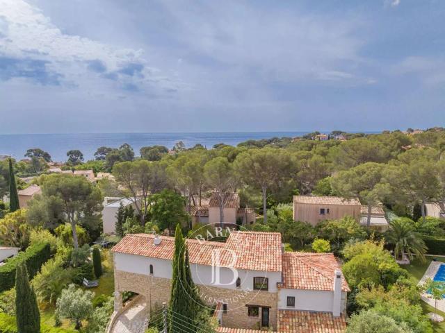 Vente maison 6 pièces Saint Raphaël 83