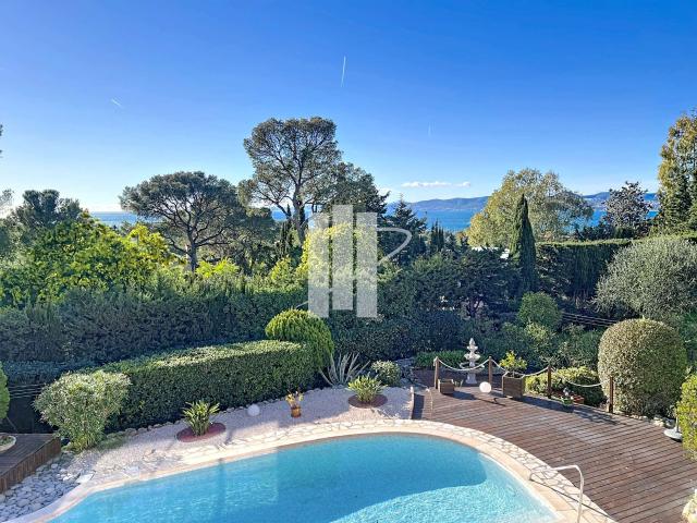Vente maison 6 pièces Saint Raphaël 83
