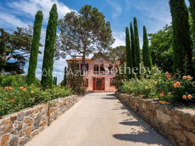 Vente maison 6 pièces Saint Tropez 83