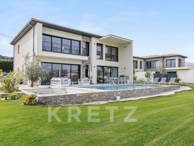 Vente maison 6 pièces Sainte Maxime 83
