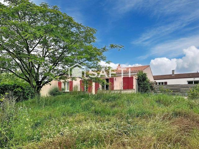 Vente maison 6 pièces Sainte Hermine 85