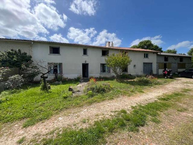 Vente maison 6 pièces Secondigné sur Belle 79