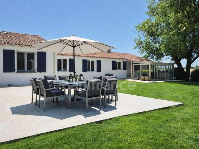 Vente maison 6 pièces Semussac 17