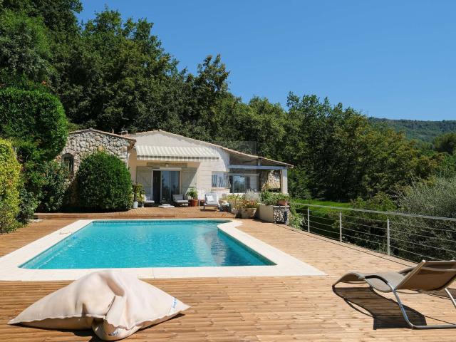 Vente maison 6 pièces Tourrettes sur Loup 06