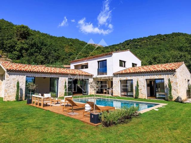 Vente maison 6 pièces Tourrettes sur Loup 06