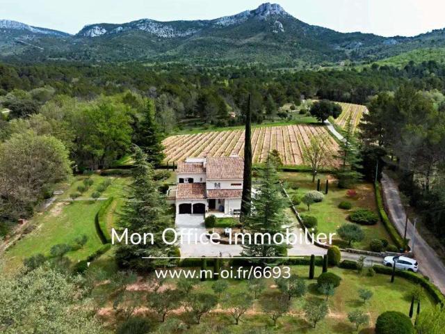 Vente maison 6 pièces Trets 13