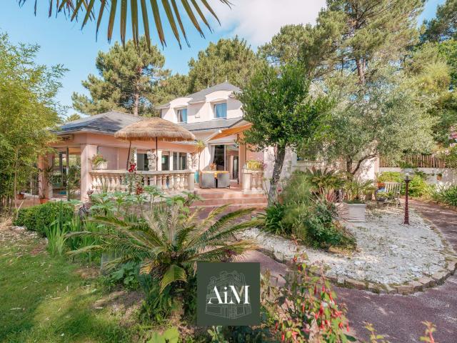 Vente maison 6 pièces Vannes Centre Ville 56