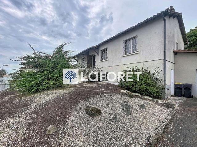 Vente maison 6 pièces Yzernay 49