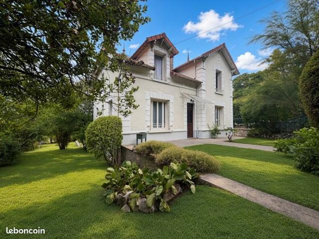 Vente | Maison | 6p | 4ch | 145 + 122 m² | Saint Pierre lès Nemours | Expo Est/Sud/Ouest | Terrasse · Balcon