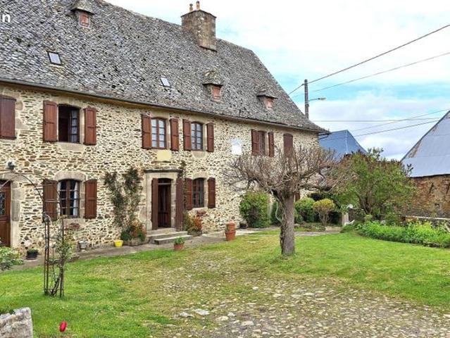 Vente | Maison | 6p | 5ch | 186 m² | Roannes Saint Mary | Expo Nord Ouest | Terrasse