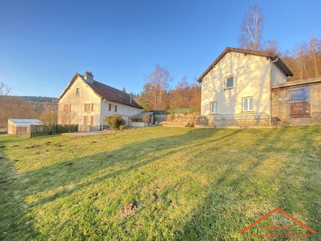 Vente Maison 8 pièces 105 m2 Anould