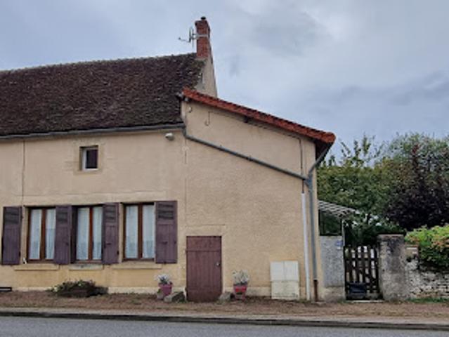 Vente Maison 8 pièces 100 m2 Champlemy