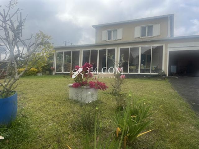Vente Maison 8 pièces 126 m2 Salazie